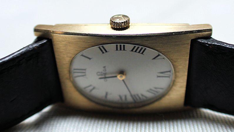 RARE ANTIQUE 14K GOLD ART DECO OMEGA WRIST WATCH, EXCELLENT WORKING CONDITION