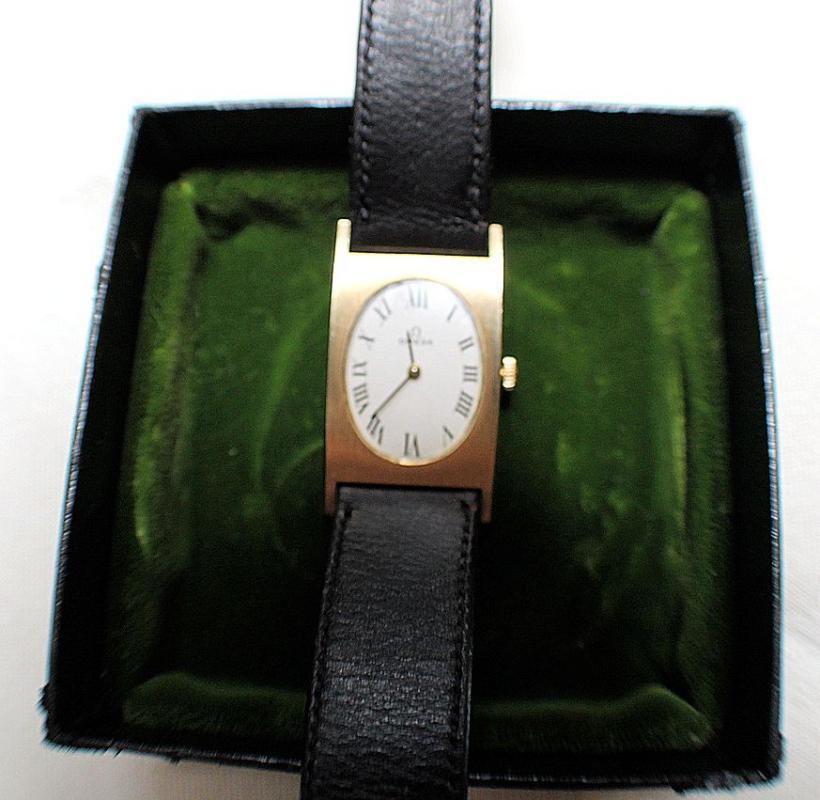 RARE ANTIQUE 14K GOLD ART DECO OMEGA WRIST WATCH, EXCELLENT WORKING CONDITION