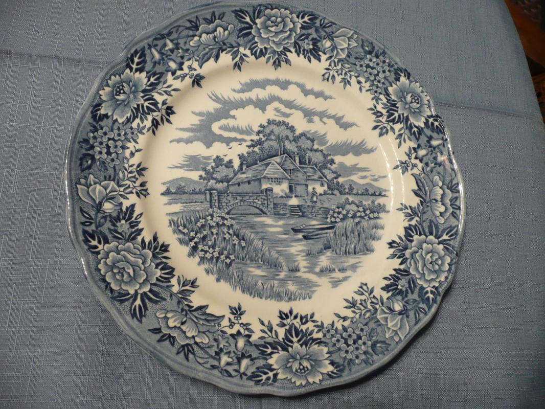 Olde Staffordshire Enghish Village Dinner Plate