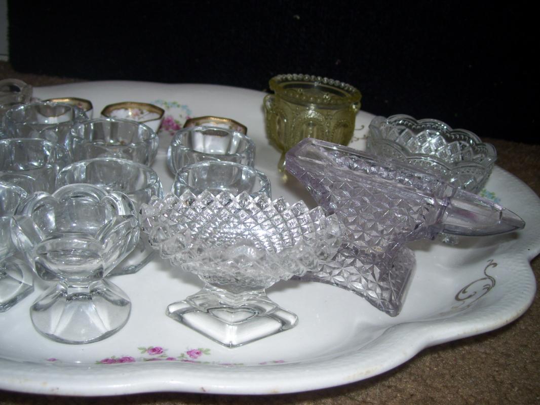 French display table contents incl