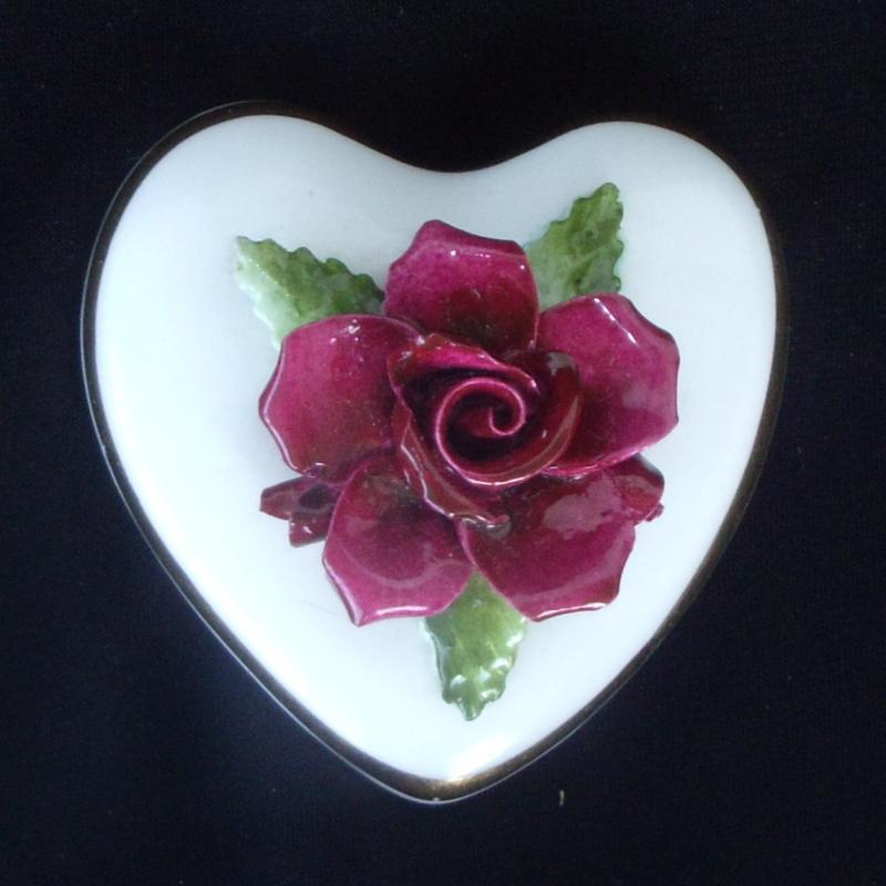 ROYAL DOULTON TRINKET BOX