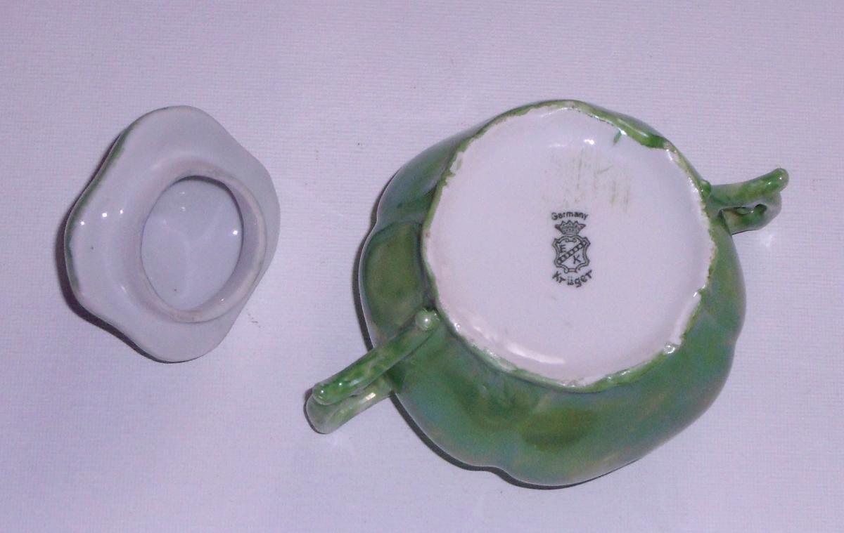 Kruger (Krûger) Bone China Creamer & Sugar Bowl With Lid