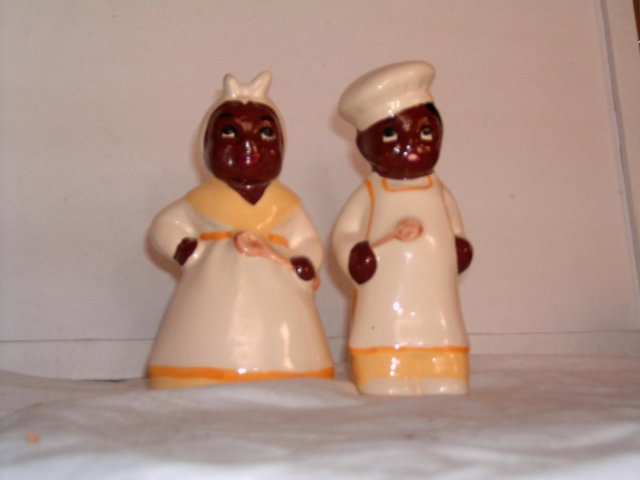 salt n pepper shakers