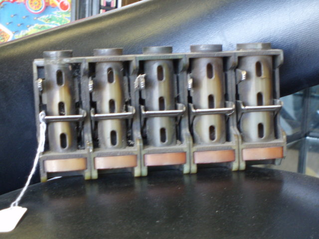 ice-cream vendor coin changer