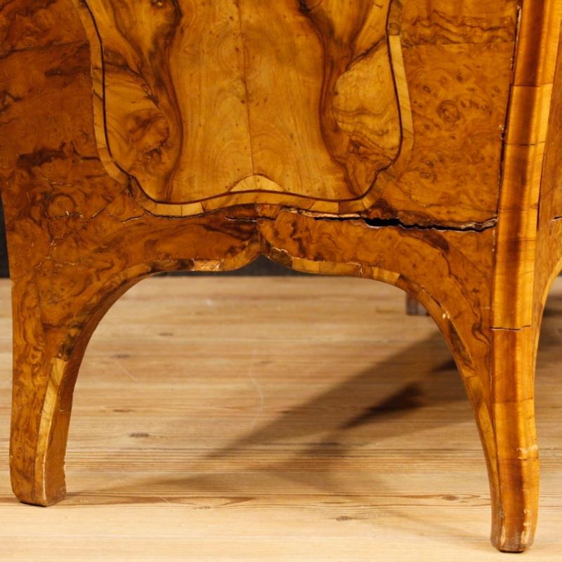 Italian Dresser In Walnut And Burl Wood, 20th Century