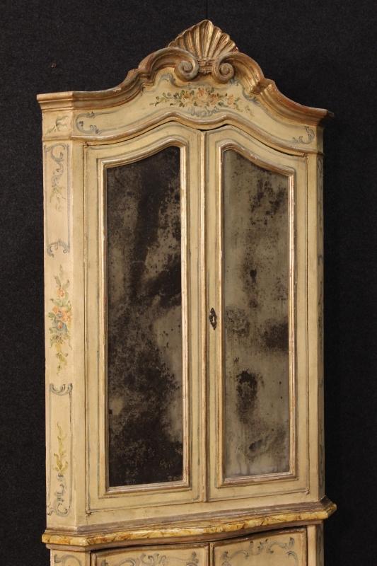 19th Century Antique Lacquered And Painted Venetian Corner Cupboard