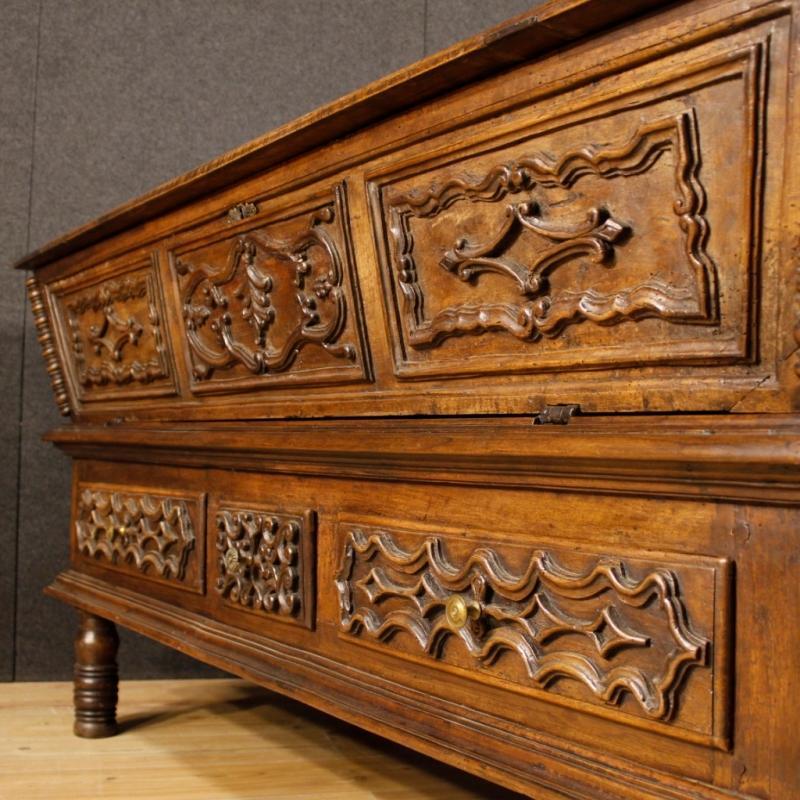 Antique Italian Kitchen Cupboard In Walnut Wood From 18th Century