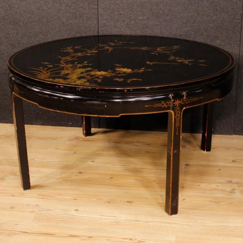 French Center Table In Lacquered and Painted Chinoiserie Wood 20th Century