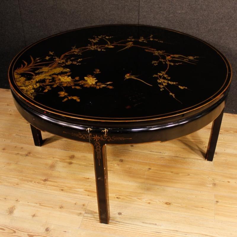 French Center Table In Lacquered and Painted Chinoiserie Wood 20th Century