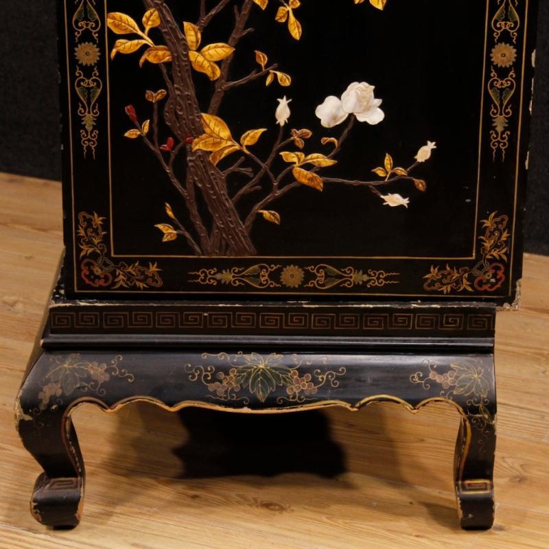 French Chinoiserie Sideboard in Lacquered and Painted Wood 20th Century