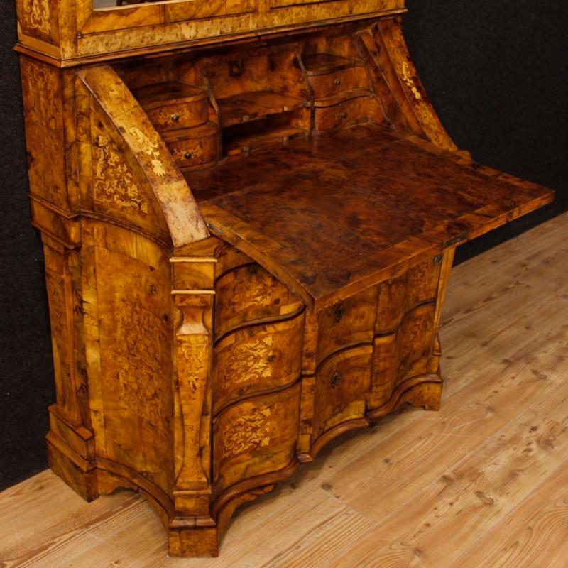 Italian Inlaid Trumeau In Walnut, Burl, Maple Wood From 20th Century