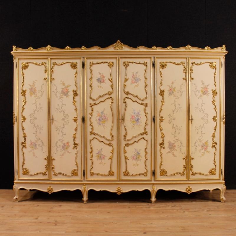 Italian Wardrobe In Lacquered, Gilt And Painted Wood With 6 Doors From 20th Century