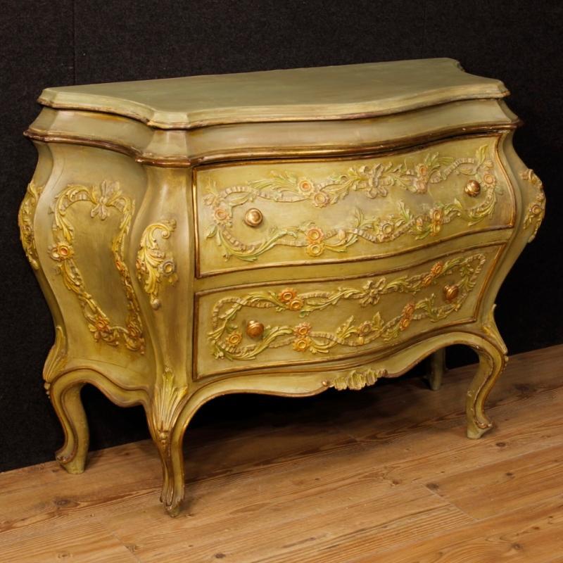 Venetian Chest Of Drawers In Lacquered And Gilt Wood From 20th Century