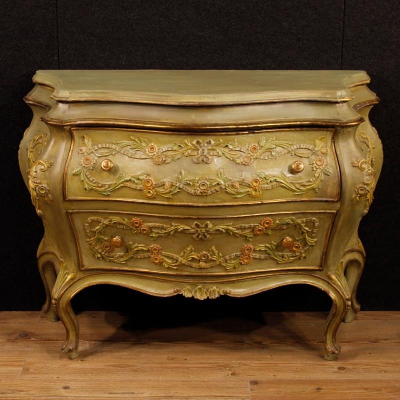 Venetian Chest Of Drawers In Lacquered And Gilt Wood From 20th Century