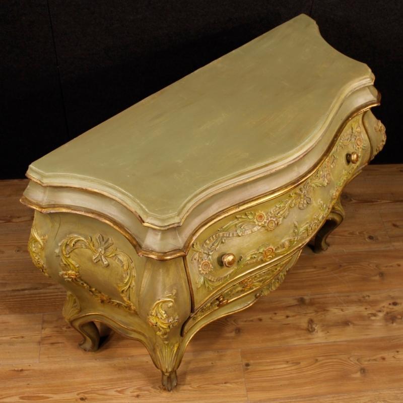 Venetian Chest Of Drawers In Lacquered And Gilt Wood From 20th Century