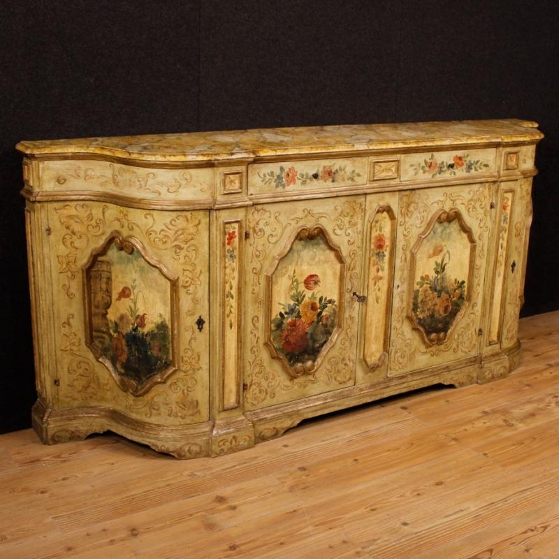 Venetian Sideboard In Lacquered And Painted Wood With Floral Decorations From 20th Century