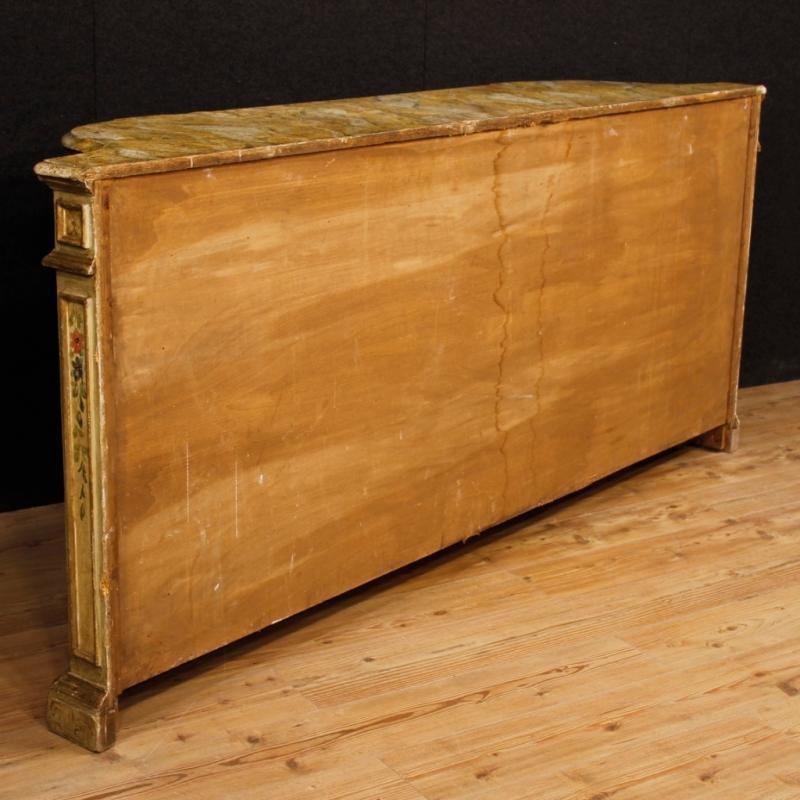 Venetian Sideboard In Lacquered And Painted Wood With Floral Decorations From 20th Century
