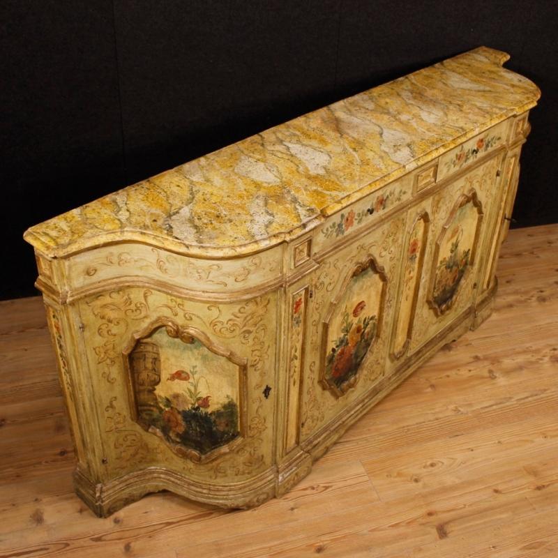Venetian Sideboard In Lacquered And Painted Wood With Floral Decorations From 20th Century
