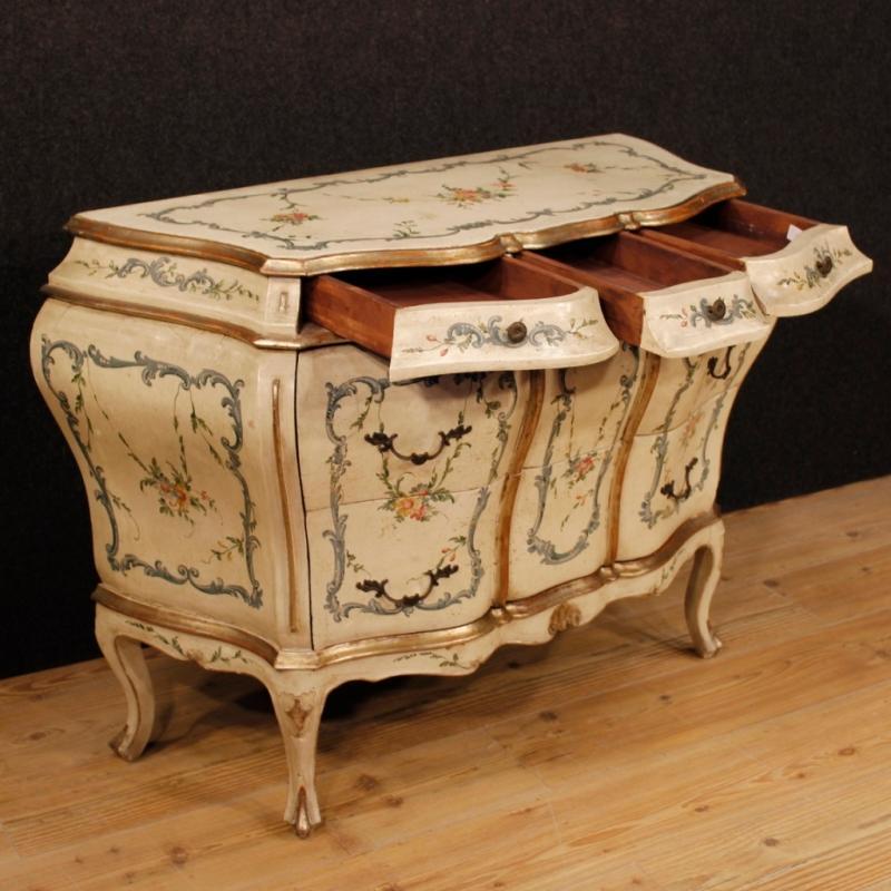 Venetian Dresser In Lacquered, Silvered And Painted Wood With Floral Decorations
