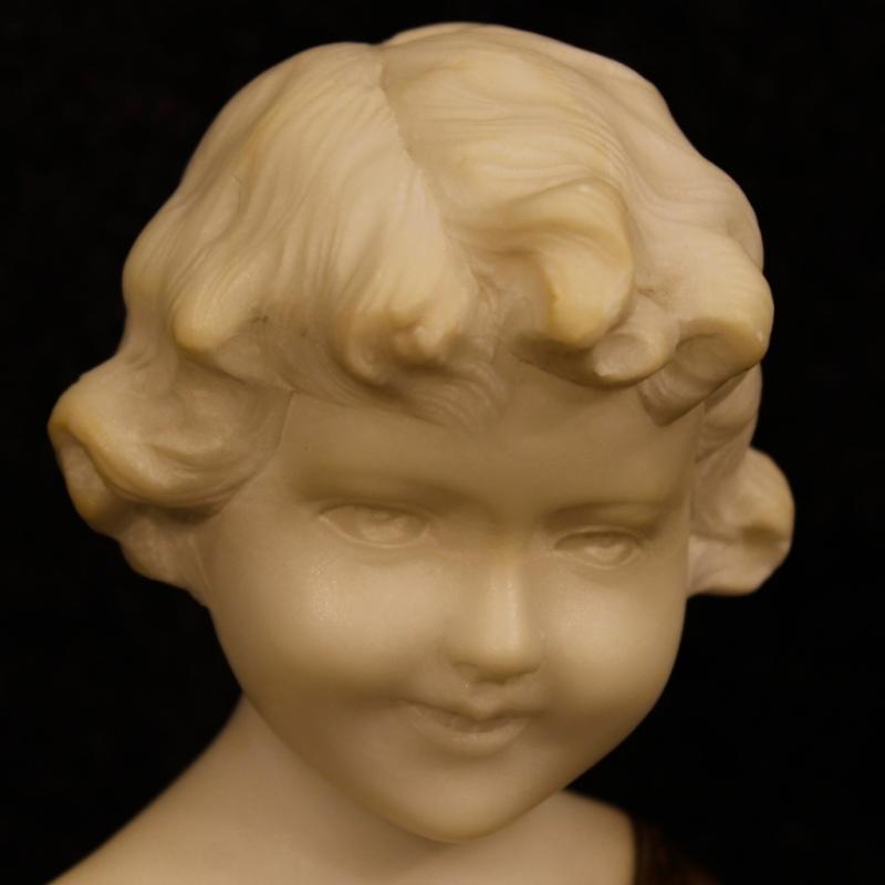 Belgian Child Bust Sculpture In Marble And Gilt Bronze Signed G. Van Vaerenbergh from 20th Century