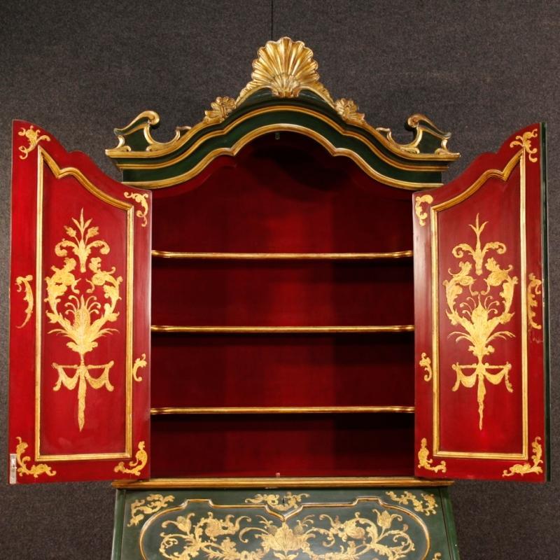 Venetian Trumeau In Lacquered And Gilt Wood From 20th Century