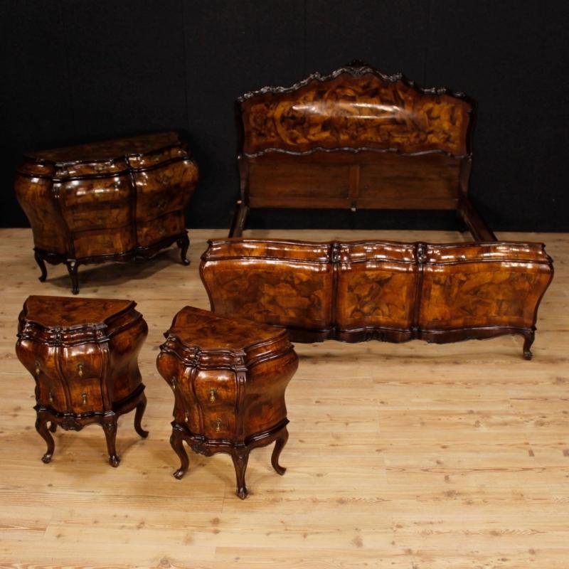Venetian Dresser In Walnut And Burl Walnut In Louis XV Style From 20th Century
