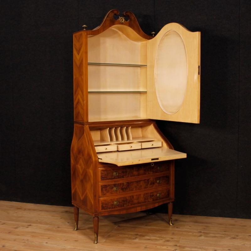 Italian Trumeau In Walnut And Burl Walnut With Mirror From 20th Century