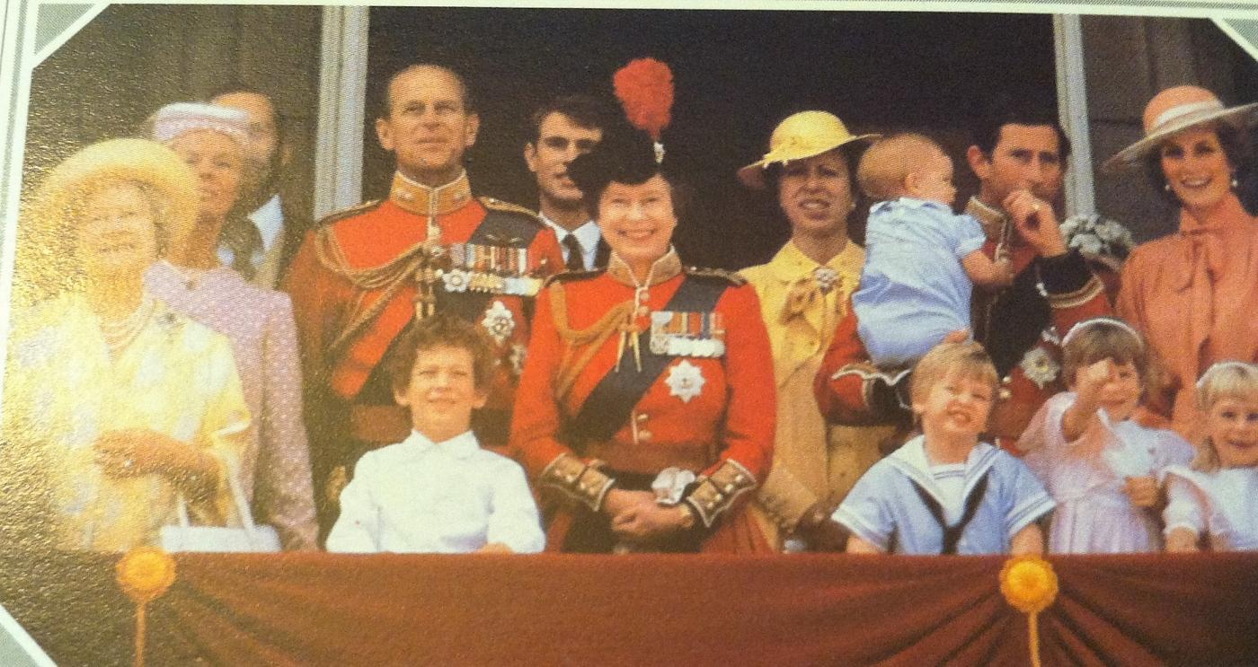 1986 ROYAL MAIL MINT STAMPS SET~60th BIRTHDAY THE QUEEN