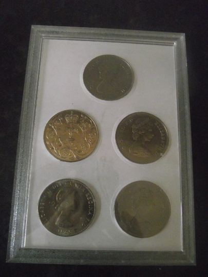 Collection of British Crowns 1965 - 1981 in collectors cas