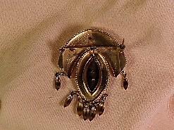 Victorian 9kt. Gold Brooch Pin