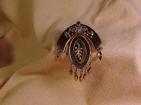 Victorian 9kt. Gold Brooch Pin