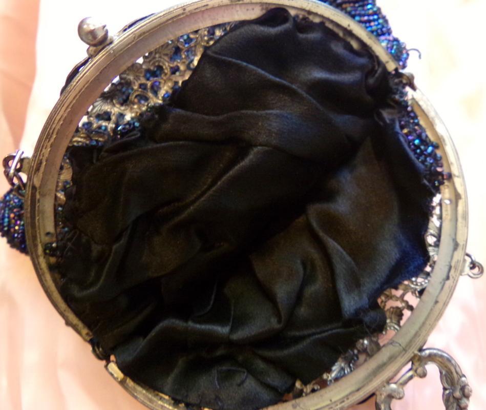 Antique ornate Floral frame purse