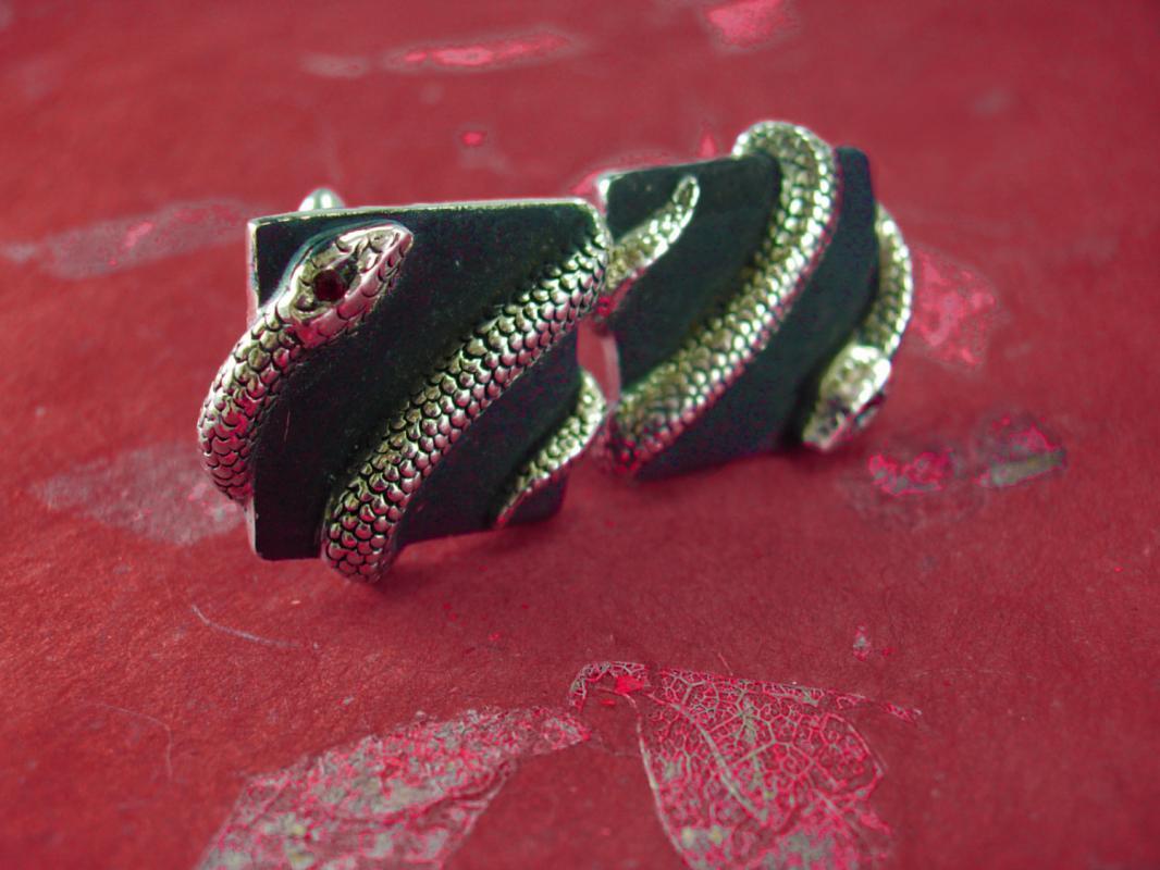 Erotic SNAKE Cufflinks Cleopatra's delight Vintage silver Serpent RED Rhinestone eyeUnisex Shirt cuff links Accessory Snake charmer Swank