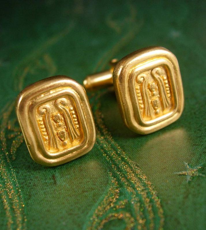 Carolee Cartouche Vintage Cufflinks Egyptian Revival Staff Decorative Unisex Cuff Accessory
