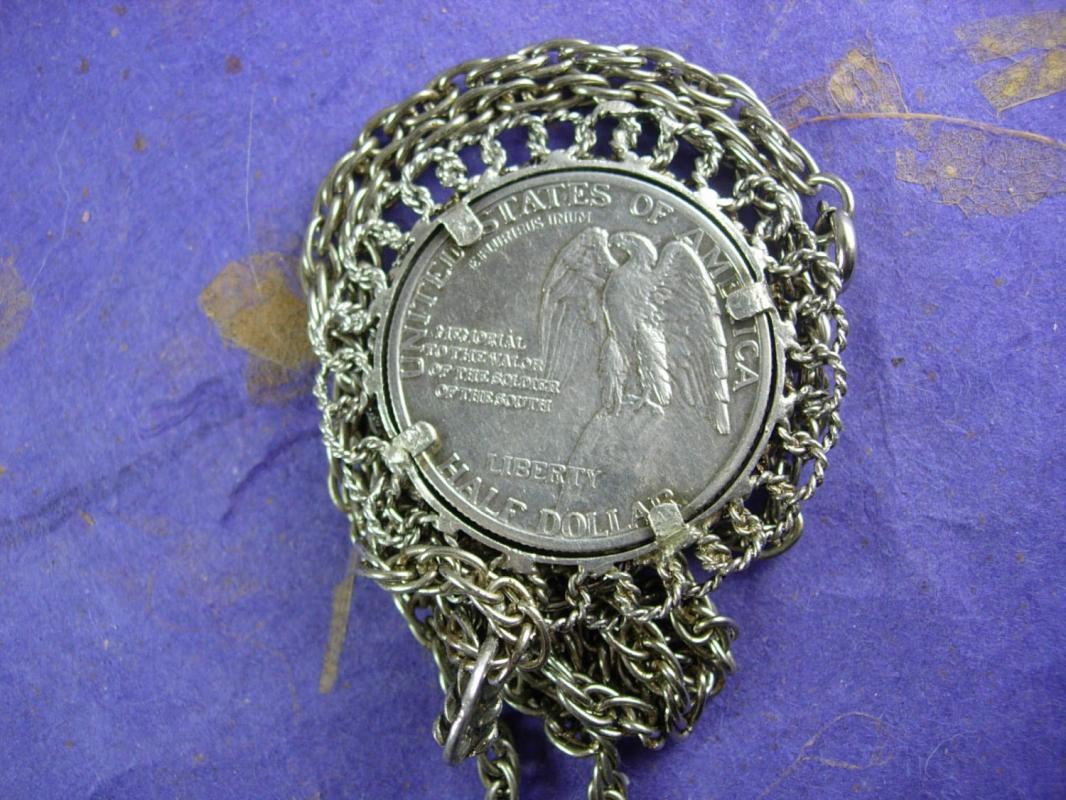 1925 Liberty Half dollar necklace Stone mountain Memory Valor to Soldiers of the South generals Lee and Jackson Civil War coin necklace