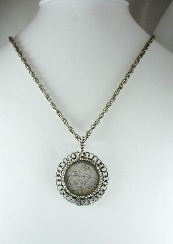 1925 Liberty Half dollar necklace Stone mountain Memory Valor to Soldiers of the South generals Lee and Jackson Civil War coin necklace