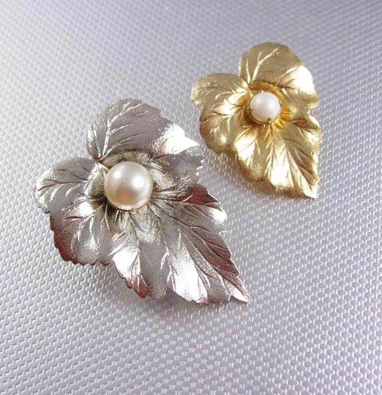 Matching Vintage pearl leaf brooch set bride and mother