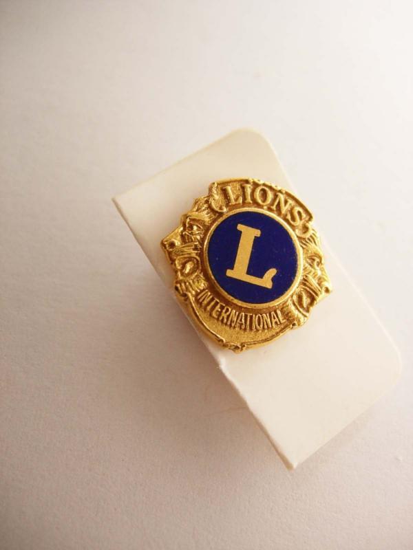 Vintage Lions tie tack International Lapel Pin Gold Filled Dark Blue Enamel Reg US Patent Office