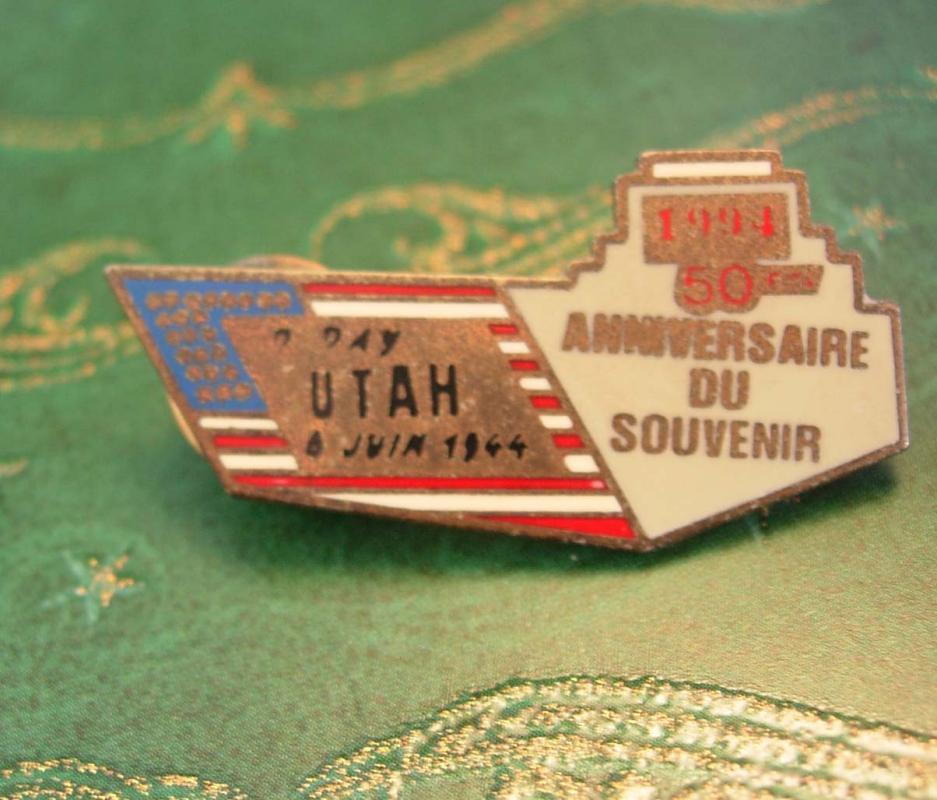 Military D Day WWII Lapel Pin Vintage Beach of UTAH Battle of Normandy Epinglette with Duel Butterfly Clutch
