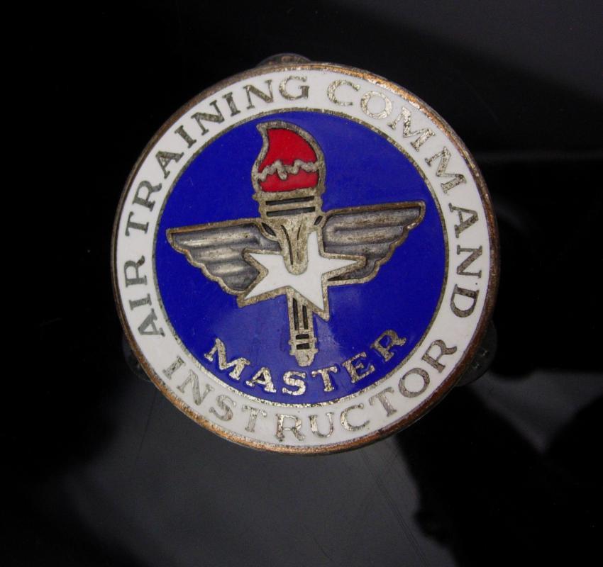 Air training command instructor badge / Vintage Air Force pin / Master instructor / Military Vietnam / aviation / pilot gift /