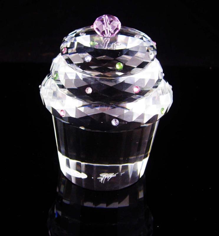 Gorgeous cupcake paperweight / Oleg Casini / birthday gift / Sweetheart gift / anniversary gift / crystal pink topper / thank you gift / signed