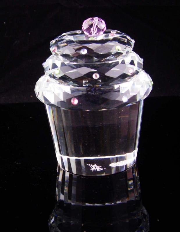 Gorgeous cupcake paperweight / Oleg Casini / birthday gift / Sweetheart gift / anniversary gift / crystal pink topper / thank you gift / signed