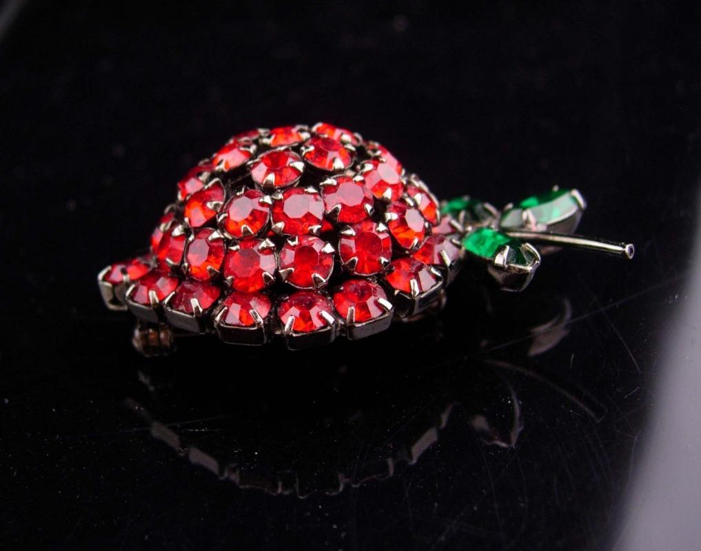 Vintage Strawberry lapel pin / Signed warner brooch / mens lapel pin / rhinestone jewelry / red anniversary gift for her / costume jewelry