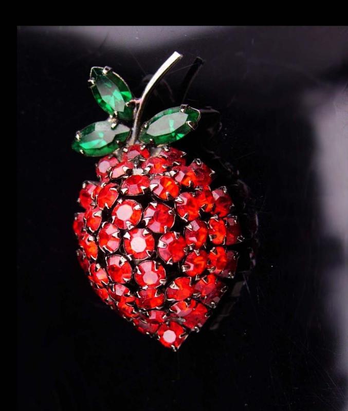 Vintage Strawberry lapel pin / Signed warner brooch / mens lapel pin / rhinestone jewelry / red anniversary gift for her / costume jewelry