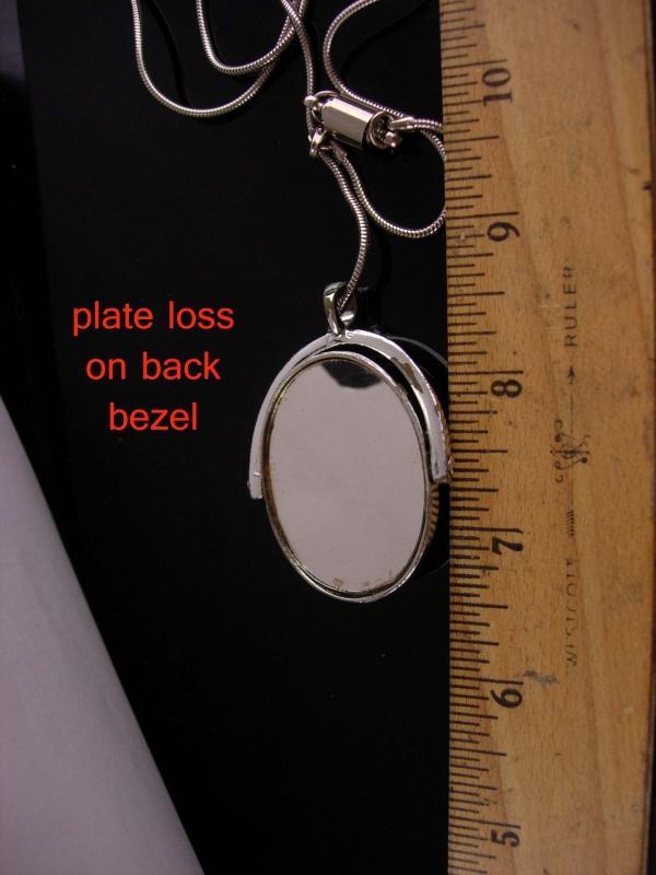 Flip Mirror necklace / agate cabochon / 2 sided compact / vintage pendant / brown agate / 24