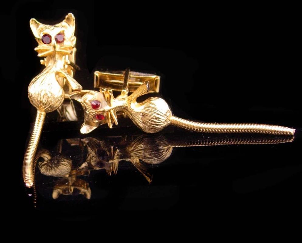 Rhinestone Cat cufflinks / Vintage Kitty set / flexible tail / red eye cat / veterinarian Gift / pet sitter gift / novelty gift / gold set