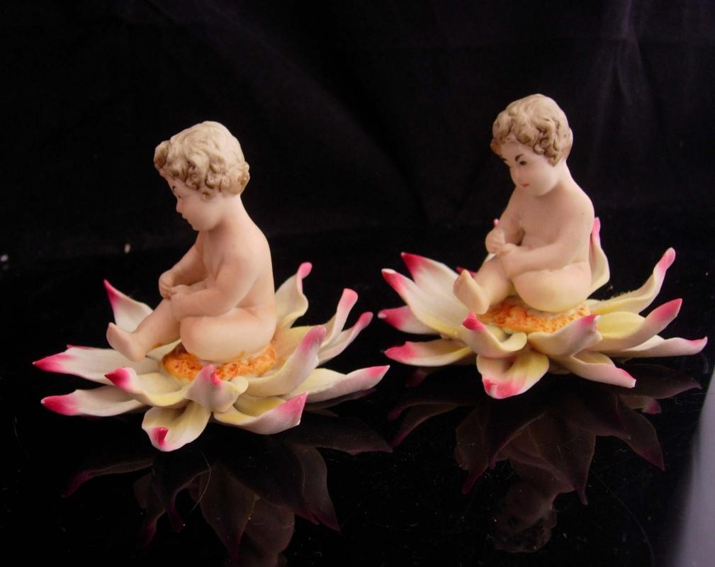 2 Antique Cherubs / bisque Capodimonte baby / Porcelain baby gift / Vintage Italian lily flower figurine / n cworn mark / garden babies