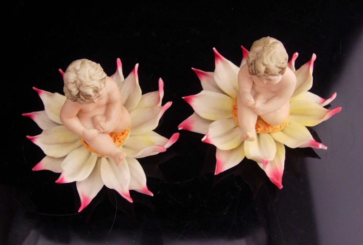 2 Antique Cherubs / bisque Capodimonte baby / Porcelain baby gift / Vintage Italian lily flower figurine / n cworn mark / garden babies