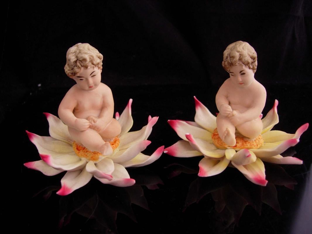 2 Antique Cherubs / bisque Capodimonte baby / Porcelain baby gift / Vintage Italian lily flower figurine / n cworn mark / garden babies