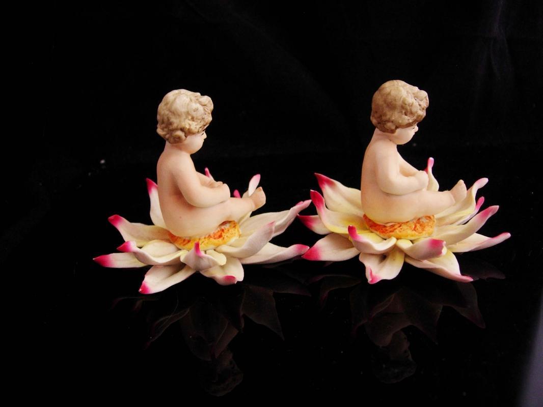 2 Antique Cherubs / bisque Capodimonte baby / Porcelain baby gift / Vintage Italian lily flower figurine / n cworn mark / garden babies